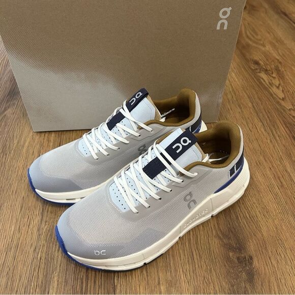 ON CLOUDNOVA Form silver heather running lace up shoes sneakers women’s 8 new - Picture 2 of 7